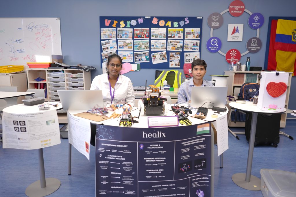 Sindhoora Raja presenting her project, Healex, designed to revolutionize healthcare and received Baal Purushkar award from President